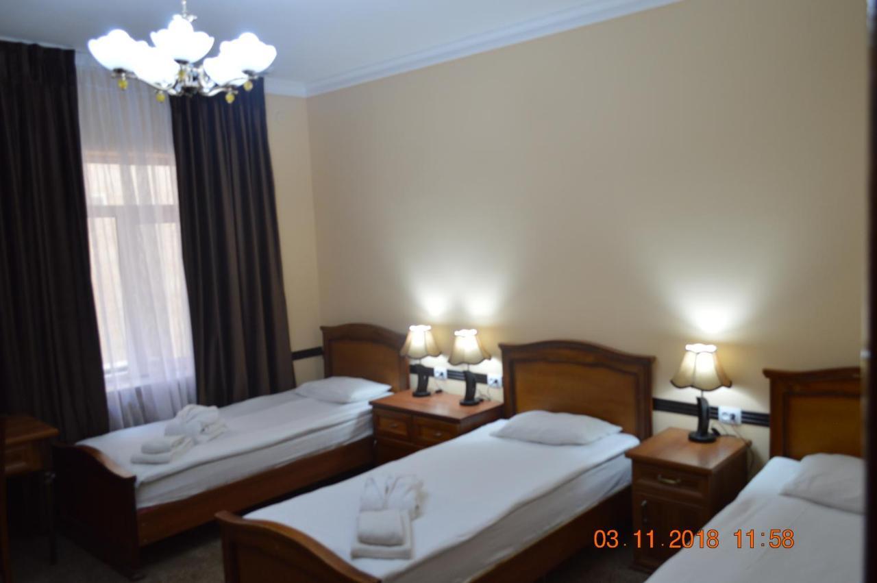 Crown Hotel Ташкент Екстериор снимка